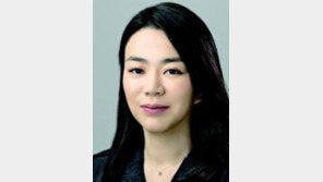 조현아 부사장, 견과류 봉지째 건넸다고 항공기 후진 시켜… ‘헐!’