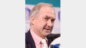 “정성룡-박주영 비난, 이젠 그쳤으면”… 슈틸리케, 제주 전훈 참가 28명 발표