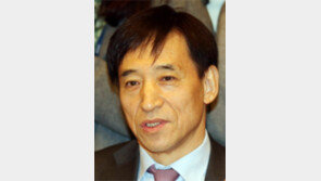 이주열 총재 “2015년 성장률 전망치 유지 어려워”