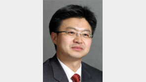 정치학회 차기 회장 강원택씨