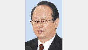 새정치 상임고문 이부영, 정계은퇴 선언… 시민운동에 전념