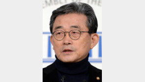 與 이한구 의원 “2016년 총선 불출마”