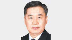 ‘통영함 비리’ 책임 황기철 해군총장 사퇴