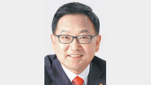 [단독]반전세 보증금 1억 올려준 유일호 “貰든 고충 잘알아… 대책 마련할 것”