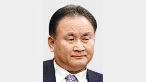 이상민 법사위원장 “언론인-사학교원에 毒 퍼붓는 法”