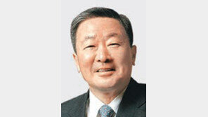 구본무 “넘볼수 없는 기술 개발”… 2015년 6조3000억 투자 