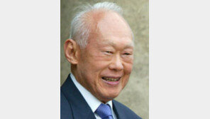 리콴유 전 싱가포르 총리 타계, 박정희 대통령에 각별한 애정
