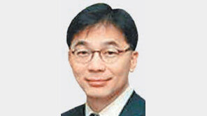 공정위 비상임위원 왕상한씨