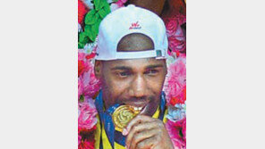 역시 시몬… ‘레오 천하’ 끝장냈다