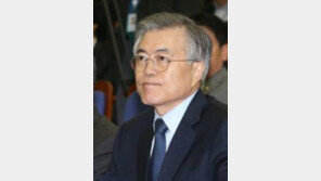 문재인 "이명박 전 대통령도 나와야"… 김무성은 제안 일축