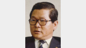 아웅산테러 순직 김동휘 前장관 기려… 부인, 서울대에 장학금 10억 기부