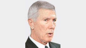 “괌 대신 한반도에 사드 추가배치 검토”