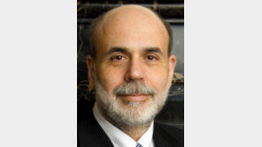 버냉키, 채권투자사 고문 맡아 27일 ‘동아국제 금융포럼’ 참석