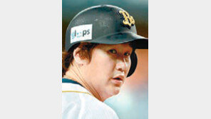 이대호, 한일 통산 300홈런 ‘쾅’