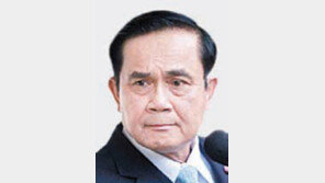 태국총리, 기자들에 “맞고싶냐” 종일 화풀이