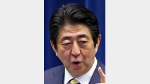 북한 장거리 미사일 발사, 日 아베 총리 “명백한 유엔 결의 위반…용납 못 해”