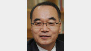 [동아광장/박재완]정치 입김 줄이기가 구조개혁의 첫발