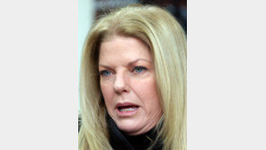 제니퍼 테일러 “3·1운동 타전한 祖父 유품 한국에 기증”