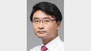 [광화문에서/이동영]‘32×30’에 거는 기대