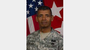 주한미군사령관 지명자 “핵우산 없으면 한국 핵무장 검토해야” 