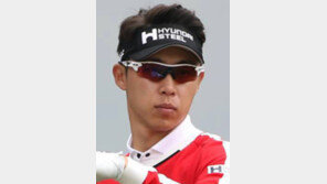 최진호, 황사 뚫고 선두 질주