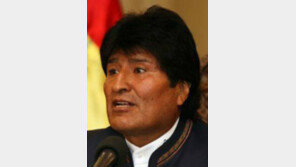 ‘혼외자 스캔들’ 모랄레스 “친자확인 검사 받겠다”