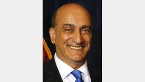 트럼프 외교브레인 파레스 “주한미군 분담금-한미 FTA 트럼프 집권땐 전면 재협상”