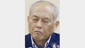 믿었던 자민당마저 불신임안 제출 가세 도쿄지사 결국 사퇴