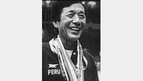 ‘페루 배구의 영웅’ 박만복 前감독… 한국인 첫 국제배구 명예의 전당 헌액