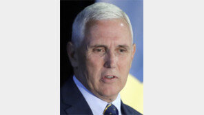 트럼프, 부통령후보에 ‘보수원칙론자’ 펜스 지명