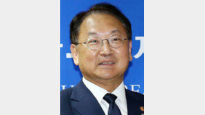 유일호 경제부총리 주말 訪中… ‘AIIB 한국 몫’ 확보 시험대