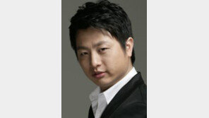 경찰, 개그맨 유상무 ‘강간 미수 혐의’ 기소 의견 檢 송치