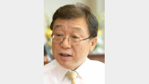 오연천 울산대 총장… ‘결정의 미학’ 출간