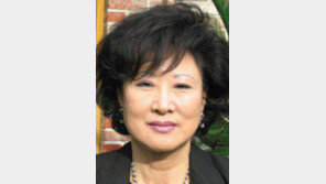 바움문학상에 최금녀 시인