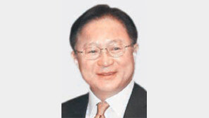 조선일보 “30일 송희영 전 주필이 제출한 사표 수리”