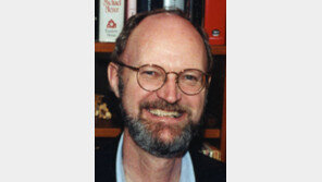 서울대에 둥지 튼 노벨화학상 美 그럽스 교수