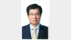 신경민 “박정희 탄생 100돌 기념우표? 상식 아냐… 부끄러운 일 될 수도”