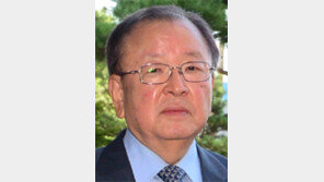 강만수 ‘수억대 뇌물수수’ 혐의 영장