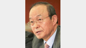 9년 전처럼 ‘1 대 多’…또 다시 외로운 상황 처한 송민순 