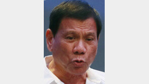 두테르테 필리핀 대통령 “美에 필리핀 병사와 놀 시간 충분히 줬다”