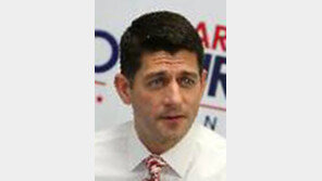 라이언 때리고, 자기사업 챙기고… 트럼프, 대선 포기모드?