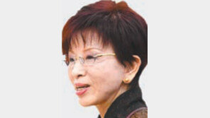 시진핑, 대만 야당대표 만나… 차이잉원 노골적 무시 전략