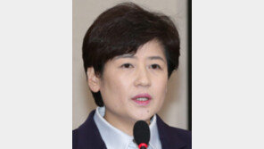 ‘정유라 두둔’ 강은희 “저의 불찰” 울먹…앞서 김희정도 “심려끼쳐 죄송”