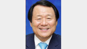 염홍철 전 대전시장 ‘천천히… ’ 출간