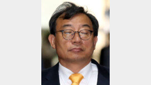 이정현, ‘박지원과 문자’ 언론 공개 곤혹…노출된 번호 결국 변경