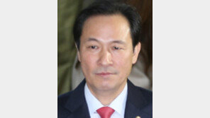 우상호 “질서있는 퇴진론 결정…대통령 자리 유지가 국정혼란이라는 여론”