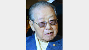 JP “5000만이 달려들어도 하야 안할것… 고집쟁이 朴대통령, 내말도 전혀 안들어”