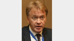 케이 세계식량계획 공여국장 “받다가 주는 나라로… 한국은 기아극복 귀감”