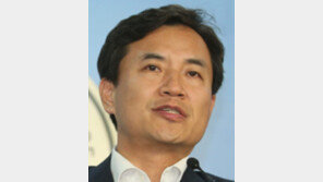 김진태 “촛불 바람불면 꺼진다” 정홍원 “마녀사냥”…親朴, 감싸기 시동?