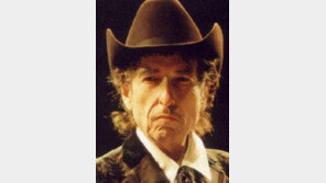 밥 딜런 “선약있어 노벨상 시상식 불참”